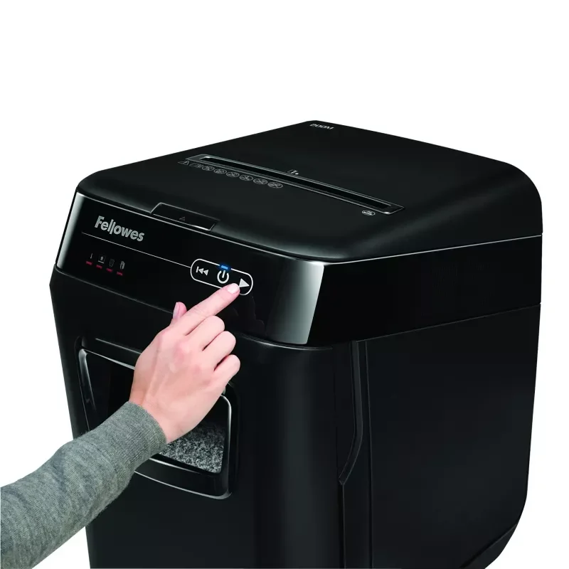 Commandes du Fellowes AutoMax 200M, accessibles en façade.