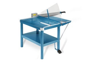 Cisaille DAHLE 581 avec piètement, tablette et pédale