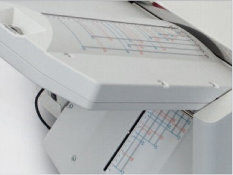 UCHIDA EZF 600 : vue de la plieuse de production
